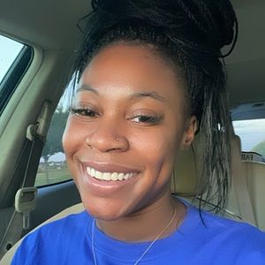 Meet your Posher, Regina